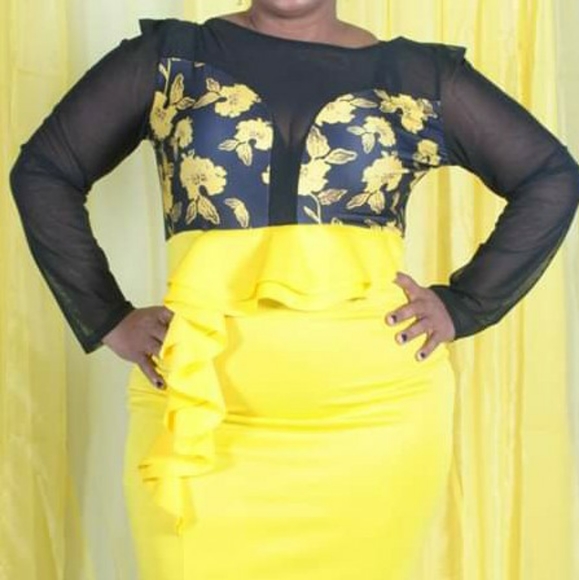 Formal dress - Picture 1 of 3